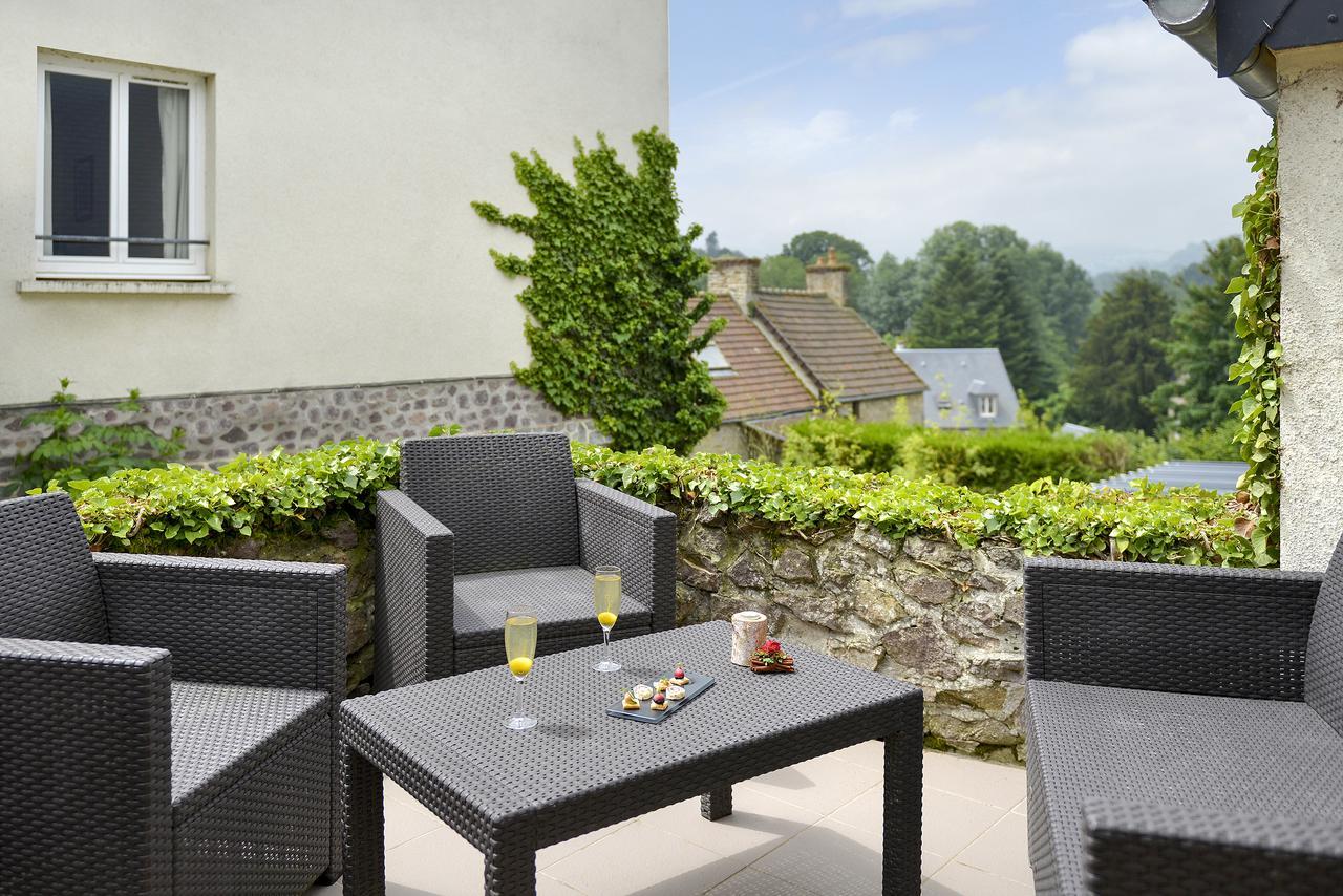Logis Hotel Spa Restaurant Au Site Normand Клеси Экстерьер фото