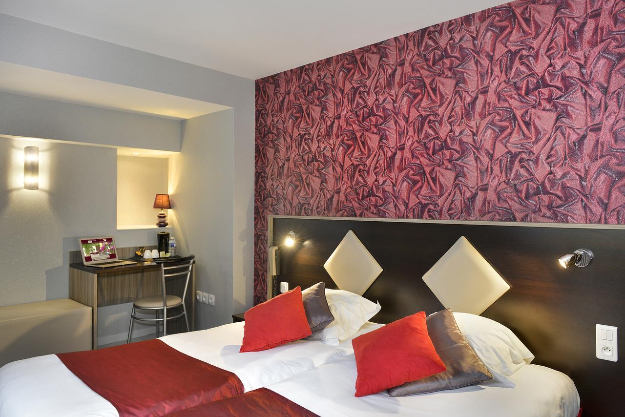 Logis Hotel Spa Restaurant Au Site Normand Клеси Экстерьер фото
