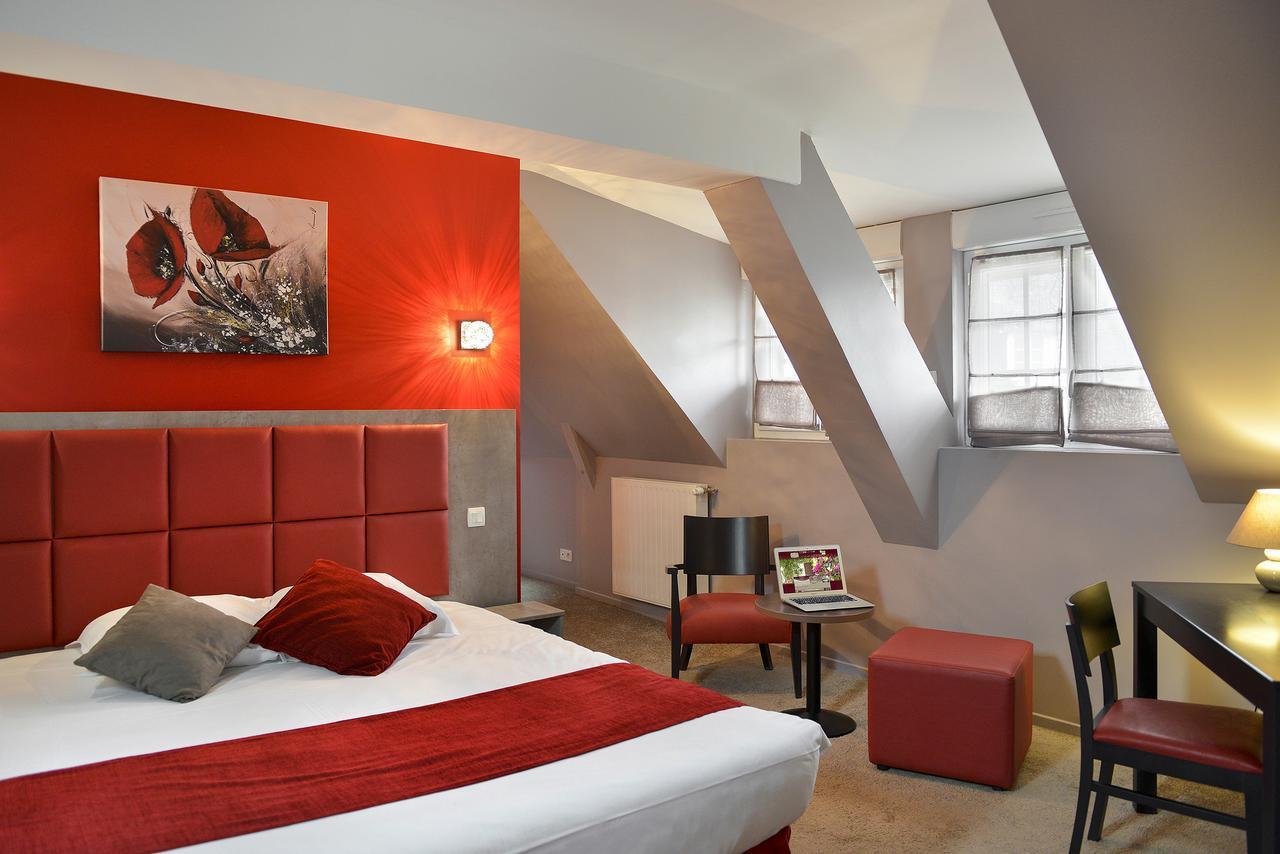 Logis Hotel Spa Restaurant Au Site Normand Клеси Экстерьер фото